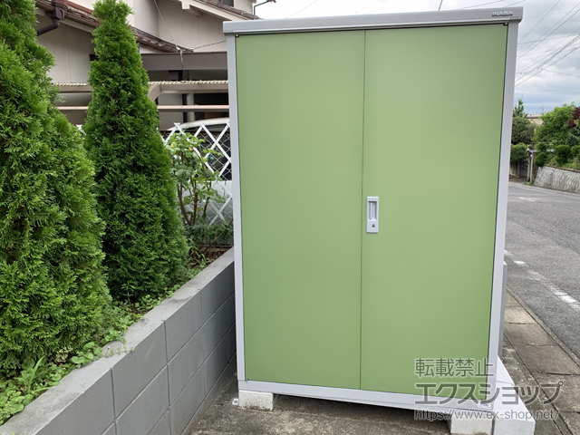 愛知県愛知郡東郷町のの物置・屋外倉庫 アイビーストッカー 1320×905×1903（BJX-139E） BJX-139E-LG 施工例