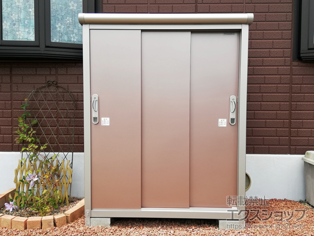 三重県鈴鹿市のの物置・屋外倉庫 エスモ 一般型 1200×520×1501（ESE-1205E） ESE-1205E-MR 施工例