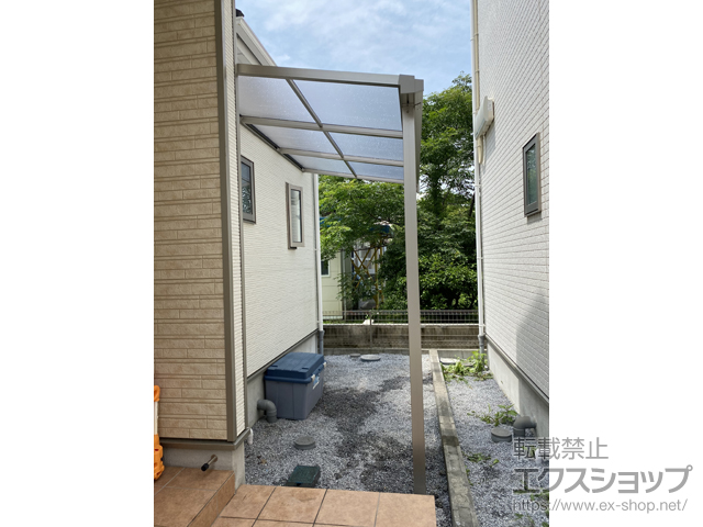 埼玉県八潮市ののテラス屋根 ソラリア F型 テラスタイプ 単体 積雪〜20cm対応 施工例