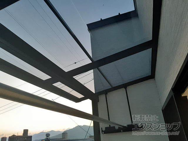 広島県広島市ののバルコニー・ベランダ屋根 スピーネ F型 屋根タイプ 単体 積雪〜20cm対応 施工例