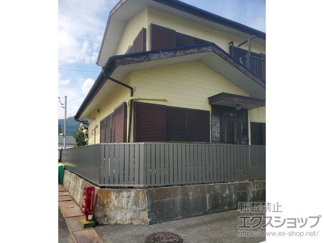 神奈川県中郡大磯町ののフェンス・柵 フェンスAB TS2 縦スリット2 フリーポールタイプ 施工例