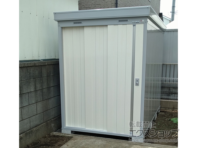 埼玉県狭山市のの物置・屋外倉庫 ネクスタ 一般型 1530×2630×2020（NXN-41CS） NXN-41CS-FW 施工例