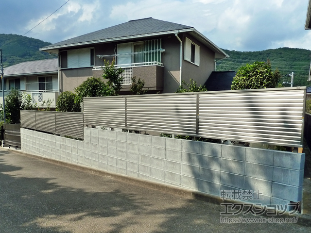 神奈川県伊勢原市ののフェンス・柵 ミエーネフェンス 目隠しルーバータイプ 自由柱施工 施工例