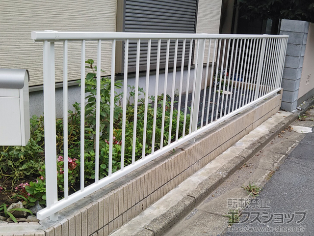 東京都府中市ののフェンス・柵 ミエッタフェンス 防犯たて格子タイプ・自由柱施工 施工例