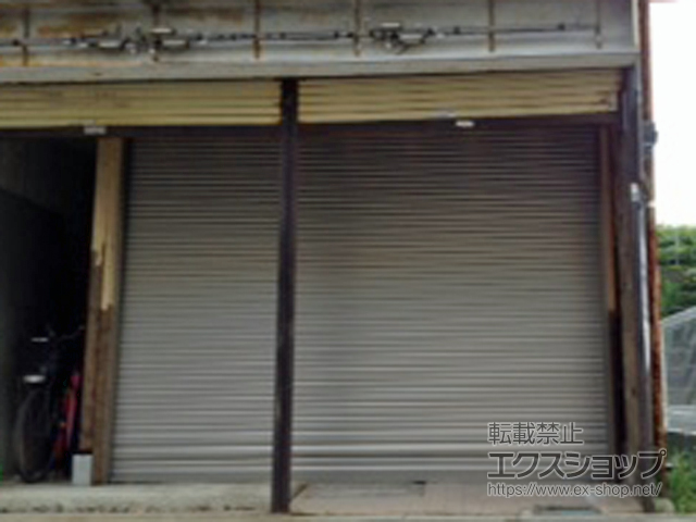 神奈川県横須賀市のLIXIL リクシル（トステム）のガレージシャッター ガレージシャッタークワトロ 電動式 内部付タイプ 施工例