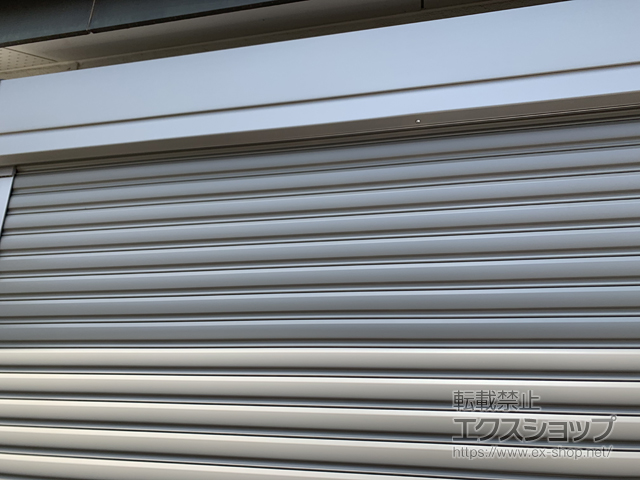 埼玉県所沢市のLIXIL リクシル（トステム）の窓シャッター 【特注】リフォームシャッター 手動式 標準タイプ 施工例