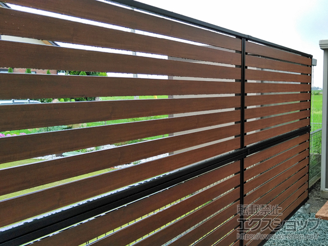 宮城県大崎市ののフェンス・柵 モクアルフェンス 横板タイプ 2段支柱 自立建て用 施工例