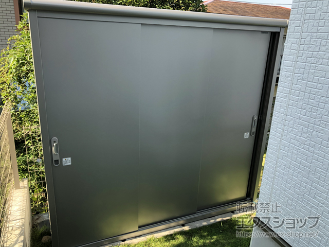 神奈川県鎌倉市のの物置・屋外倉庫 エスモ 一般型 2100×650×1959 ESE-2106A-SS 施工例