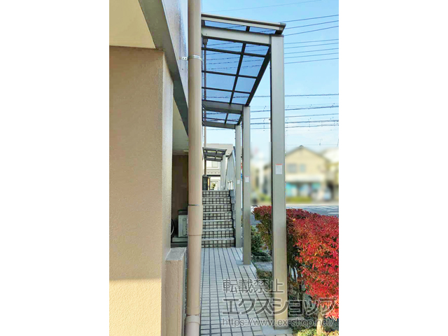 埼玉県越谷市ののテラス屋根 フーゴF 独立テラスタイプ 連棟 積雪〜20cm対応 施工例