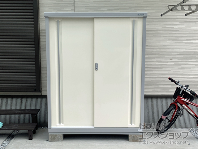 福岡県北九州市のの物置・屋外倉庫 シンプリー 一般型 1320×615×1603（MJX-136D-P） MJX-136D-P-FW 施工例