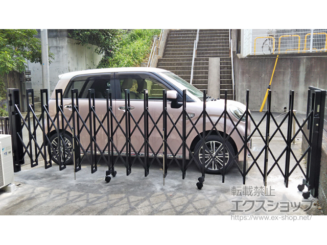 千葉県船橋市ののカーゲート トリップゲートII 2型 スタンダード ノンレール 片開き　42Ｓ 施工例