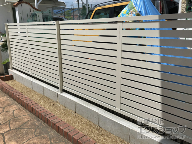 大阪府大阪市ののフェンス・柵 フェンスAB YS2型 横スリット2 フリーポールタイプ 施工例