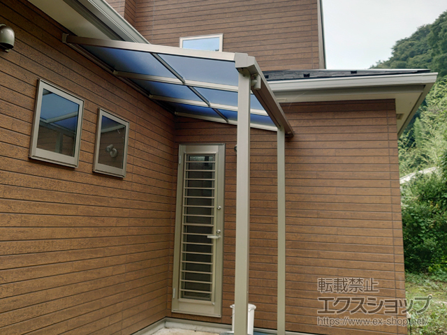 神奈川県愛甲郡愛川町ののテラス屋根 ソラリア F型 テラスタイプ 単体 積雪〜20cm対応 施工例