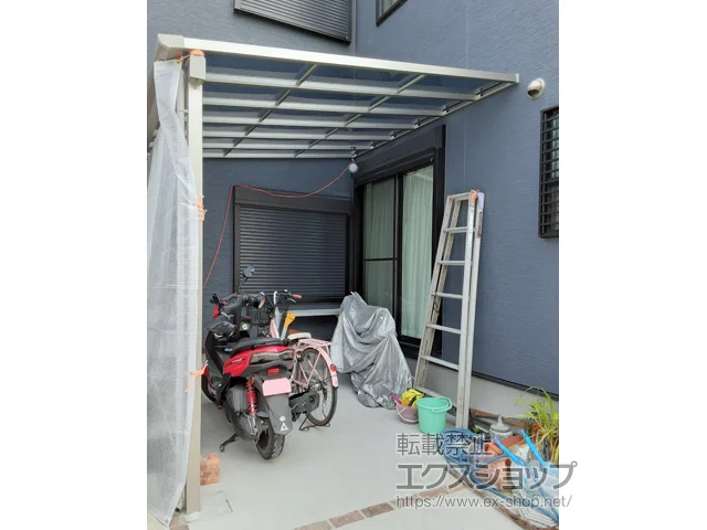 大阪府高槻市のYKKAPのテラス屋根 ソラリア F型 テラスタイプ 単体 積雪～20cm対応 施工例