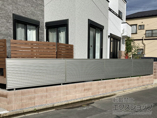埼玉県さいたま市ののフェンス・柵 ミエーネフェンス 目隠しルーバータイプ　自由柱施工 施工例