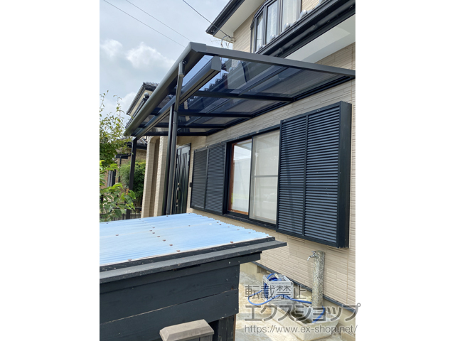 千葉県八街市ののテラス屋根 ソラリア F型 テラスタイプ 単体 積雪〜20cm対応 施工例