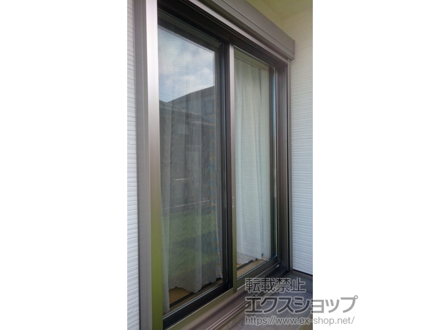 茨城県龍ケ崎市のLIXIL リクシル（トステム）の窓シャッター 【特注】リフォームシャッター 手動式 標準タイプ 施工例