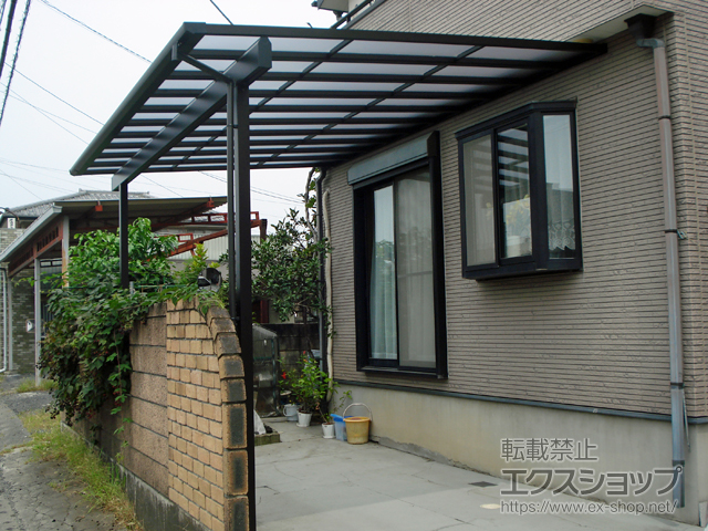 群馬県桐生市ののテラス屋根 ソラリア F型 テラスタイプ 単体 積雪〜20cm対応 施工例