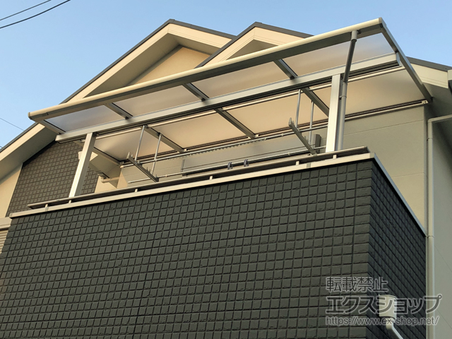 大阪府枚方市ののバルコニー・ベランダ屋根 ソラリア F型 屋根タイプ 単体 積雪〜20cm対応 施工例