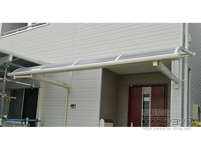 熊本県上益城郡益城町ののバルコニー・ベランダ屋根 スピーネ R型 ルーフタイプ 単体 積雪〜20cm対応 施工例