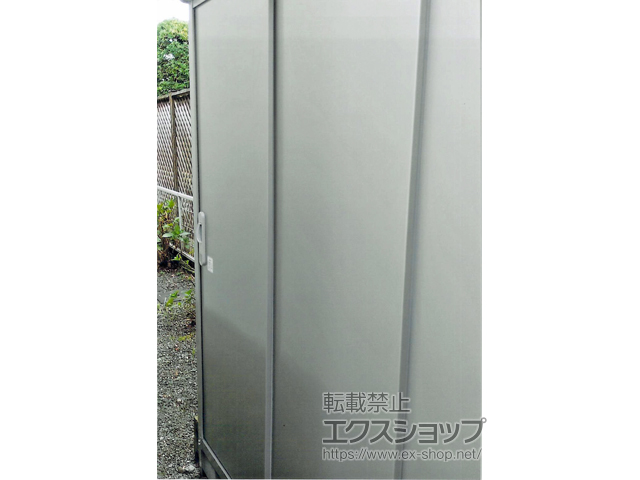 神奈川県三浦郡葉山町のの物置・屋外倉庫 エスモ 一般型 1950×900×1959（ESE-1909A） 施工例