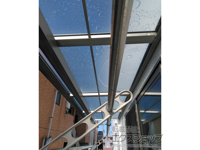 神奈川県川崎市ののバルコニー・ベランダ屋根 スピーネ F型 屋根タイプ 単体 積雪〜20cm対応 施工例