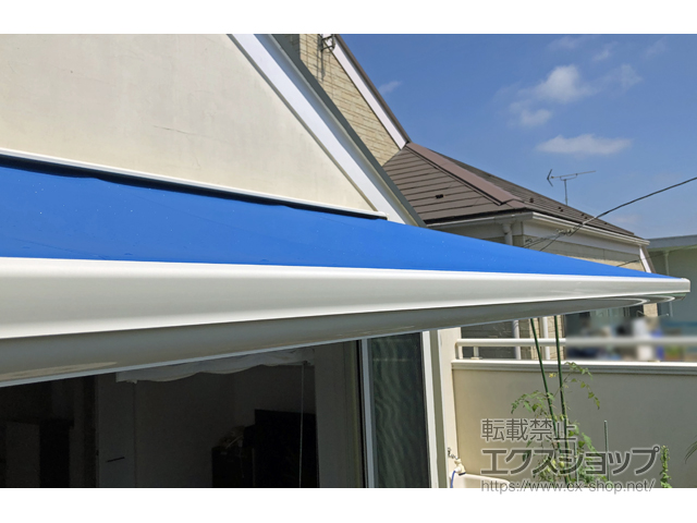 東京都杉並区のLIXIL リクシル（トステム）のオーニング・日よけ 彩風 あやかぜ C型 電動式（リモコン） 施工例