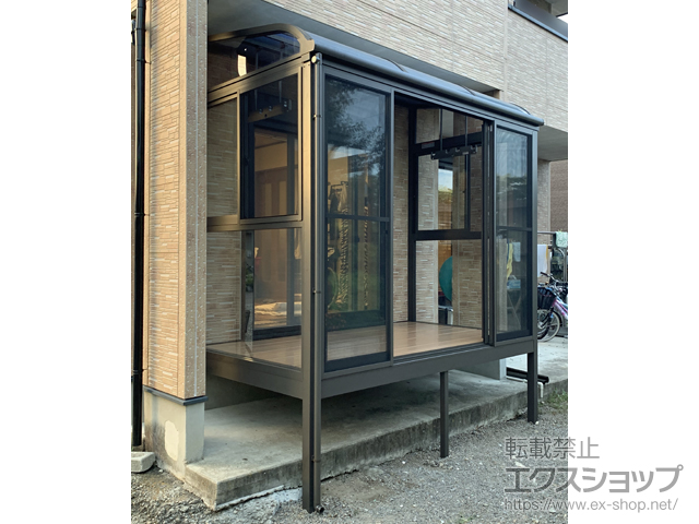 栃木県那須塩原市ののテラス囲い・サンルーム サニージュ R型 床納まり ランマ無 積雪〜20cm対応 施工例