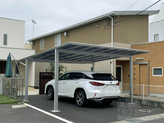 栃木県足利市ののカーポート ネスカF (フラットスタイル) ワイド 積雪〜20cm対応 施工例