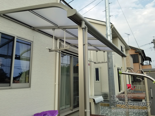 茨城県古河市ののテラス屋根 プレシオステラスII R型 テラスタイプ 単体 積雪〜20cm対応 施工例