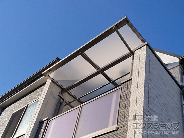 埼玉県新座市ののバルコニー・ベランダ屋根 スピーネ F型 屋根タイプ 単体 積雪〜20cm対応 施工例