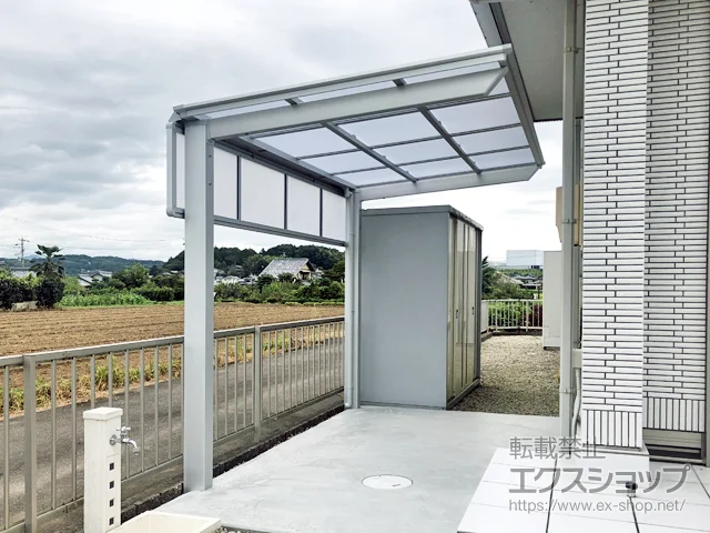 岐阜県美濃加茂市のLIXIL(リクシル)のサイクルポート・自転車置き場 フーゴFミニ (フラットスタイル) 積雪～20cm対応 施工例