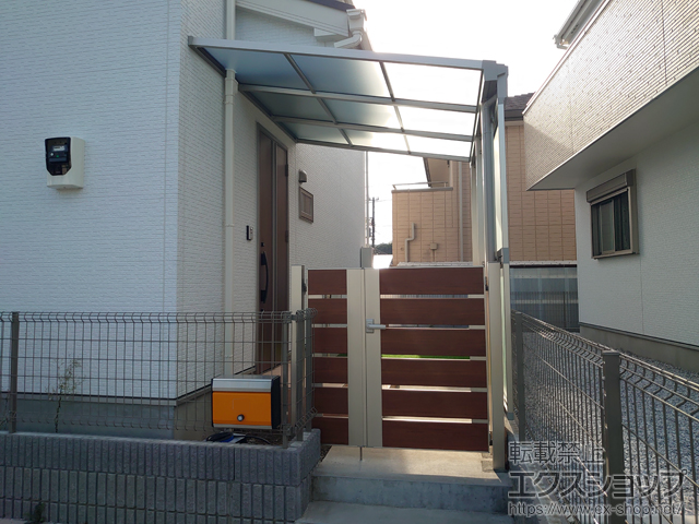 神奈川県横浜市のの門扉 ルシアス門扉BW01型 横スリット 両開き親子 複合カラー 門柱使用 施工例