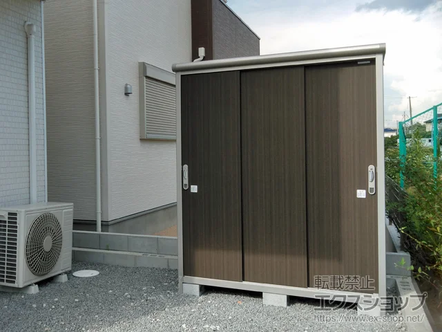 兵庫県三木市のヨドコウの物置・収納・屋外倉庫 エスモ 一般型 1650×750×1959（ESE-1607A） ESE-1607A-DW 施工例