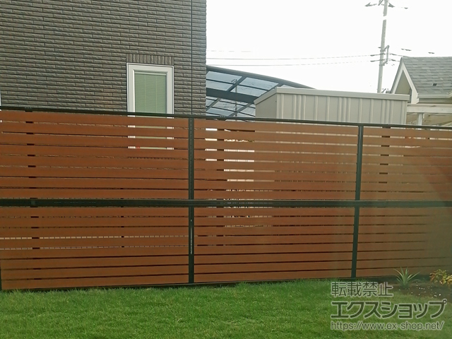 茨城県つくば市ののフェンス・柵 モクアルフェンス 横板タイプ 2段支柱 自立建て用(パネル2段) 施工例