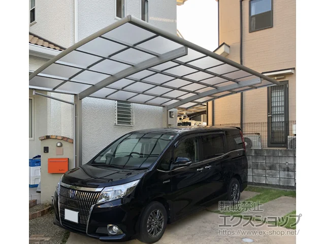 奈良県磯城郡田原本町のYKKAPのカーポート レイナポートグラン　積雪～20cm対応 施工例