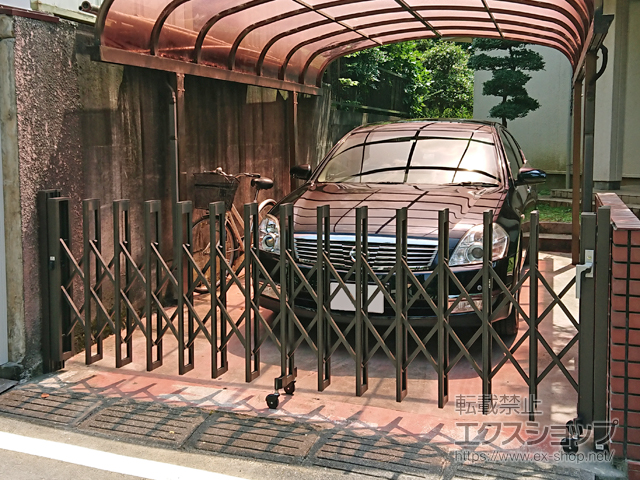 東京都東村山市ののカーゲート アルシャインII M型 Aタイプ ノンレール 片開き　310Ｓ 施工例