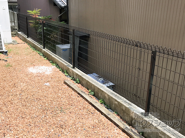 愛知県春日井市ののフェンス・柵 メッシュフェンス G10-R・自由柱 施工例