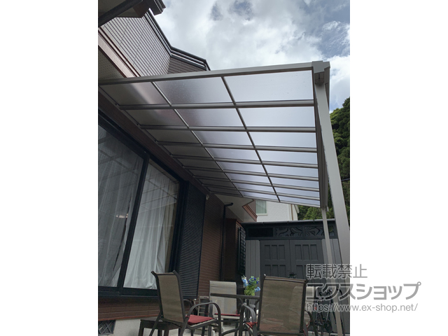 福岡県糸島市ののテラス屋根 ソラリア F型 テラスタイプ 単体 積雪〜20cm対応 施工例