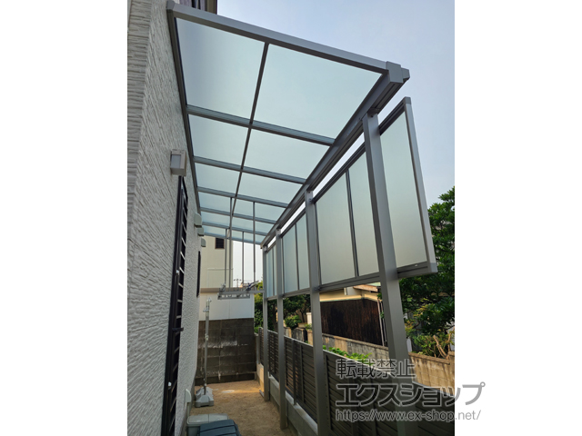 山口県下関市ののテラス屋根 ソラリア F型 テラスタイプ 単体 積雪〜20cm対応 施工例