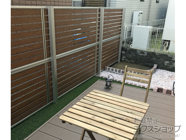 大阪府堺市ののフェンス・柵 ルシアスフェンスF04型 横板 木目カラー 2段支柱施工 施工例