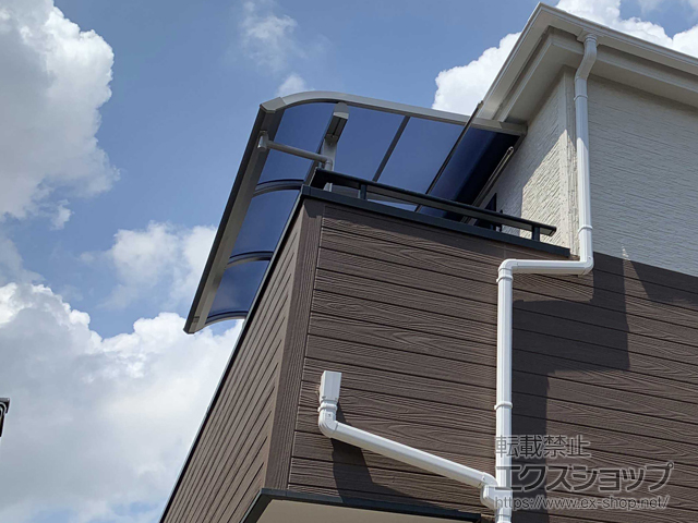 埼玉県春日部市ののバルコニー・ベランダ屋根 プレシオステラスII R型 屋根タイプ 単体 積雪〜20cm対応 施工例