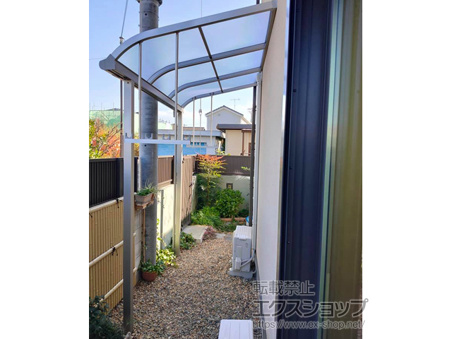 兵庫県加古川市ののテラス屋根 ソラリア R型 テラスタイプ 単体 積雪〜20cm対応 施工例