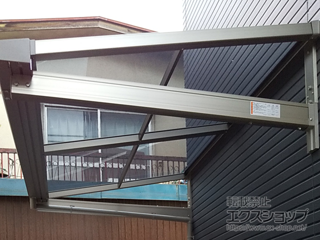 埼玉県川口市ののバルコニー・ベランダ屋根 スピーネ F型 ルーフタイプ 単体 積雪〜20cm対応 施工例