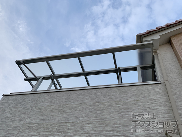 千葉県八千代市ののバルコニー・ベランダ屋根 ソラリア F型 屋根タイプ 単体 積雪〜20cm対応 施工例