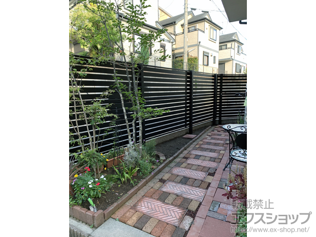 神奈川県海老名市ののフェンス・柵 モクアルフェンス 横板タイプ 2段支柱 自立建て用 施工例