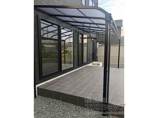 福岡県朝倉郡筑前町ののテラス屋根 ソラリア R型 テラスタイプ 単体 積雪〜20cm対応 施工例