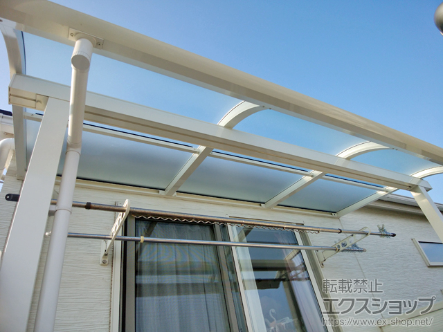 福岡県福岡市ののバルコニー・ベランダ屋根 ソラリア R型 屋根タイプ 単体 積雪〜20cm対応 施工例