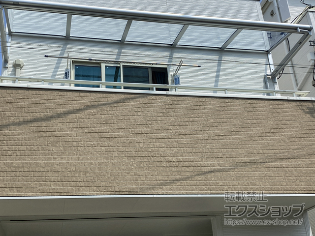 東京都江戸川区ののバルコニー・ベランダ屋根 スピーネ R型 ルーフタイプ 単体 積雪〜20cm対応 施工例