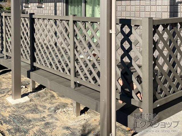 茨城県常陸太田市ののテラス屋根、ウッドデッキ リウッドデッキ 200+リウッドデッキフェンス2型＋デッキ門扉2型 施工例